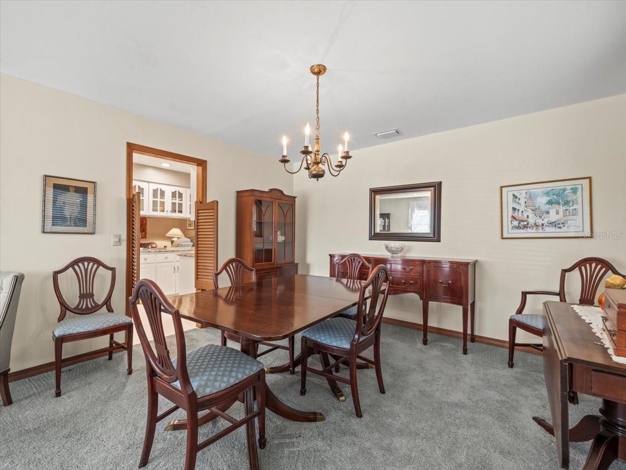 10305 ORANGE GROVE DR