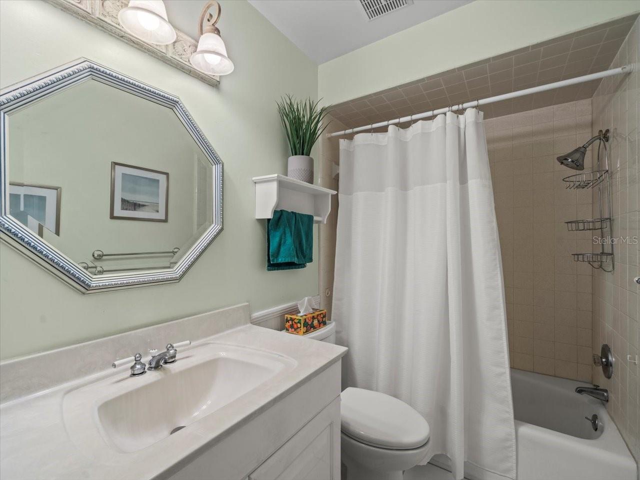 10305 ORANGE GROVE DR