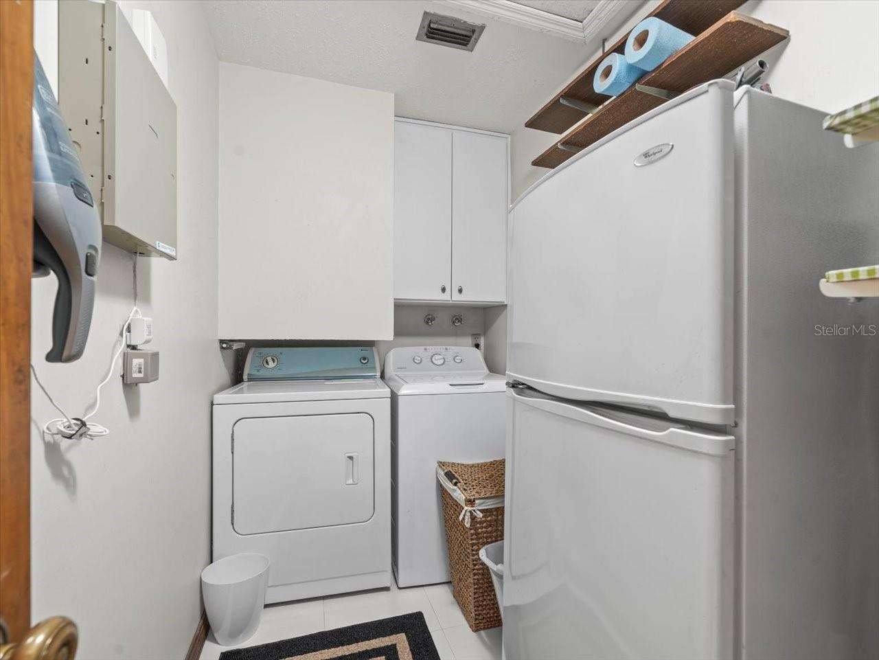 10305 ORANGE GROVE DR