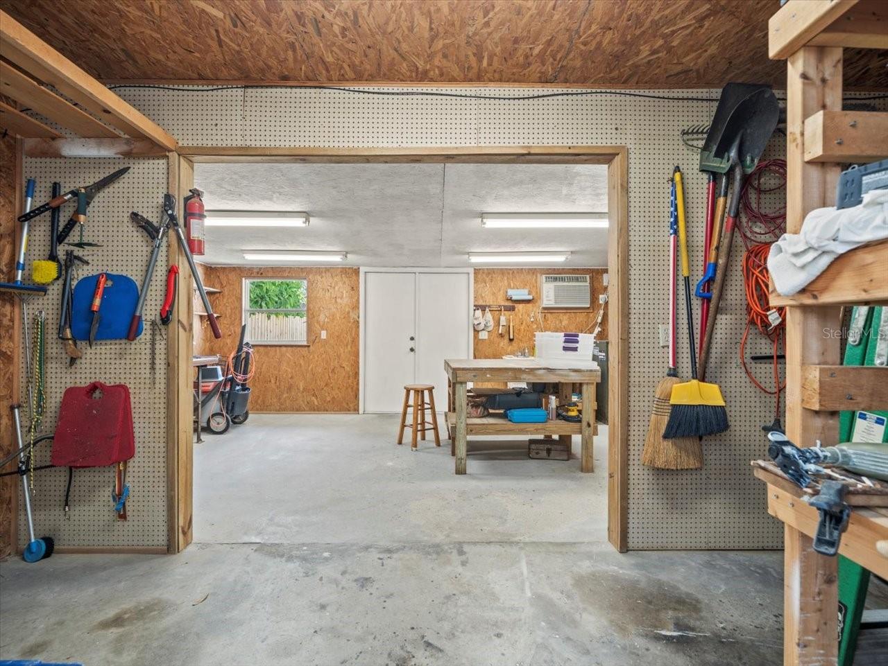 10305 ORANGE GROVE DR