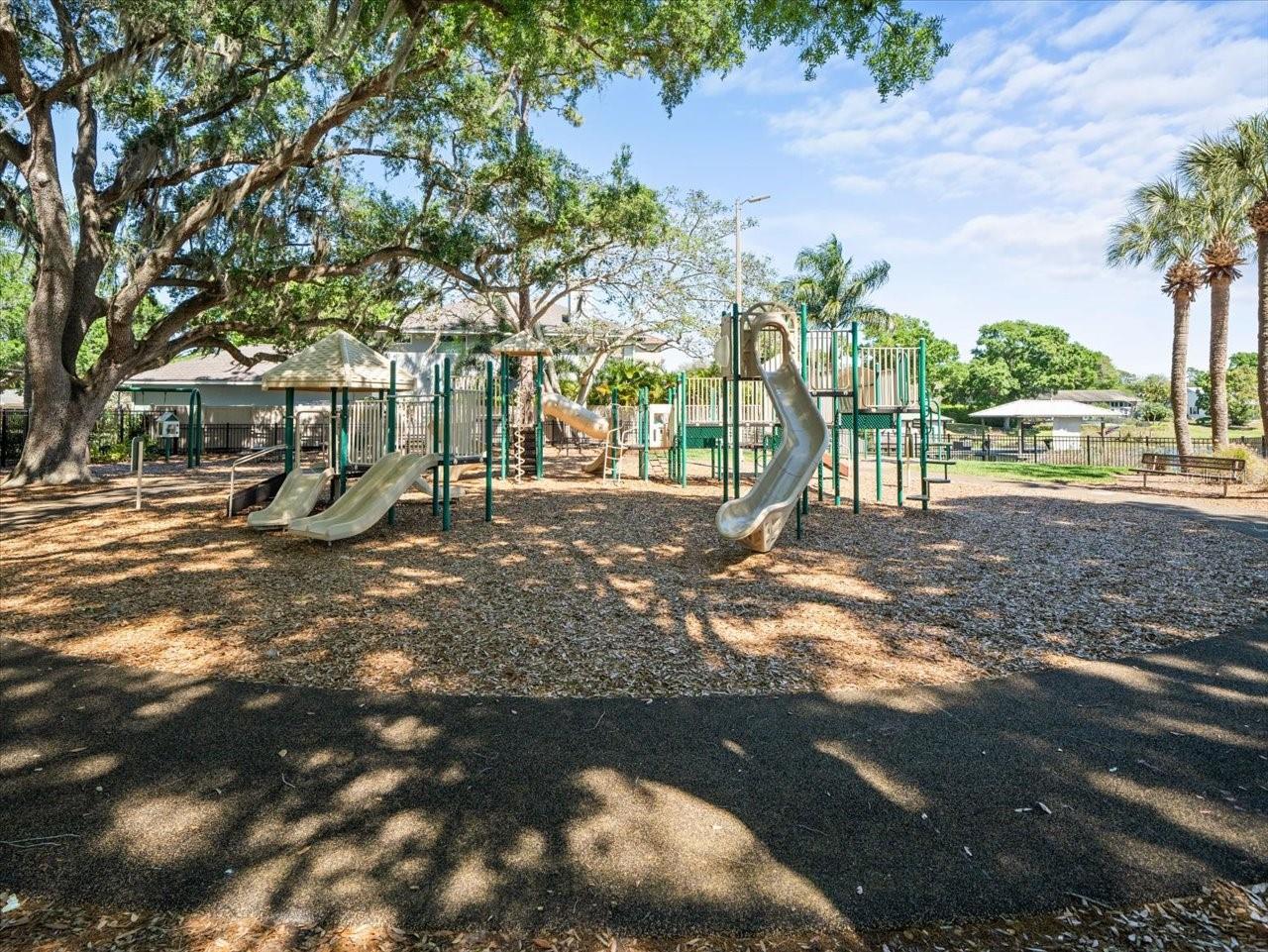 10305 ORANGE GROVE DR