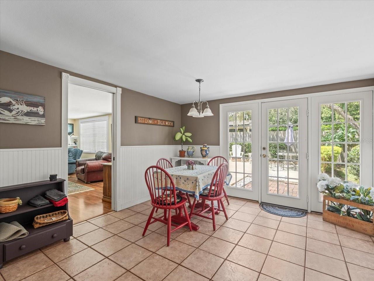 10305 ORANGE GROVE DR