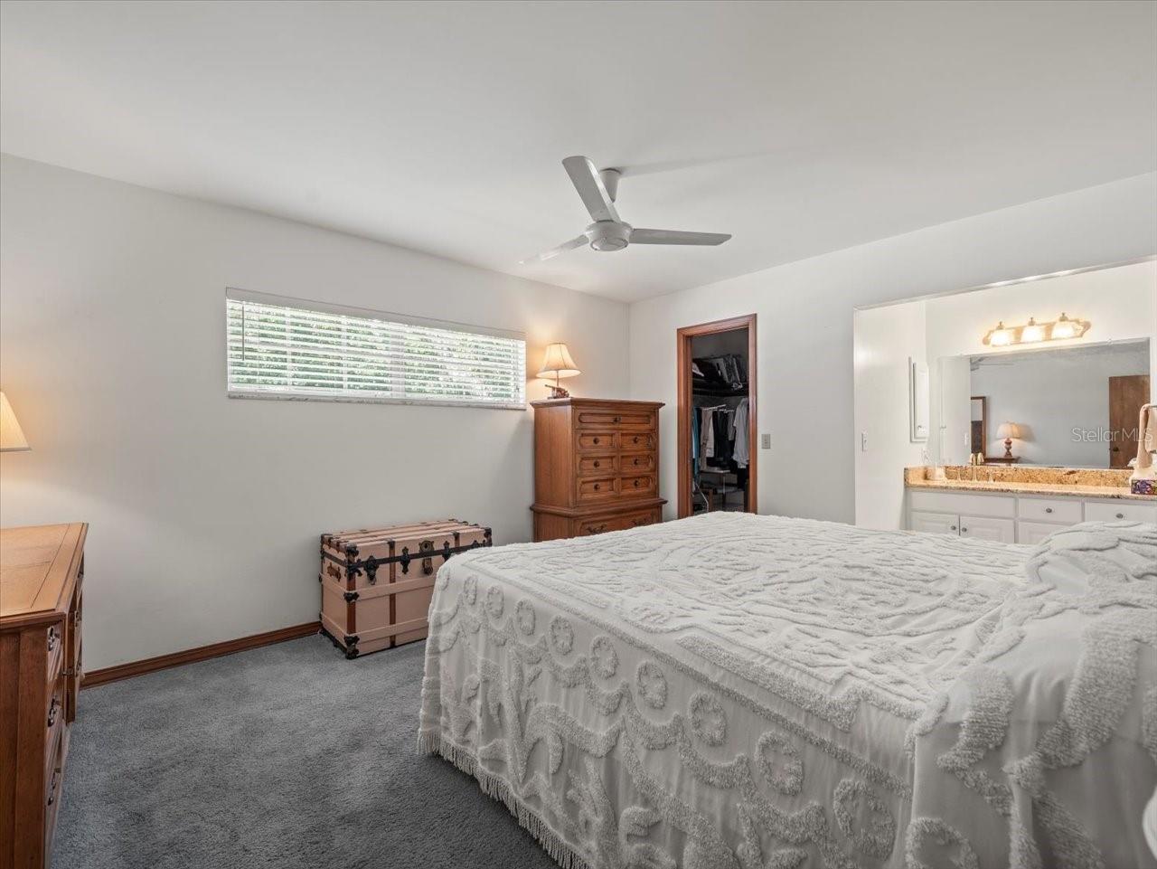 10305 ORANGE GROVE DR