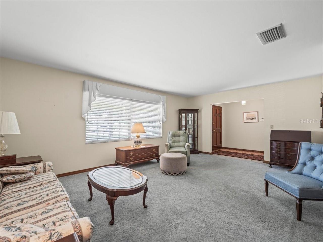 10305 ORANGE GROVE DR