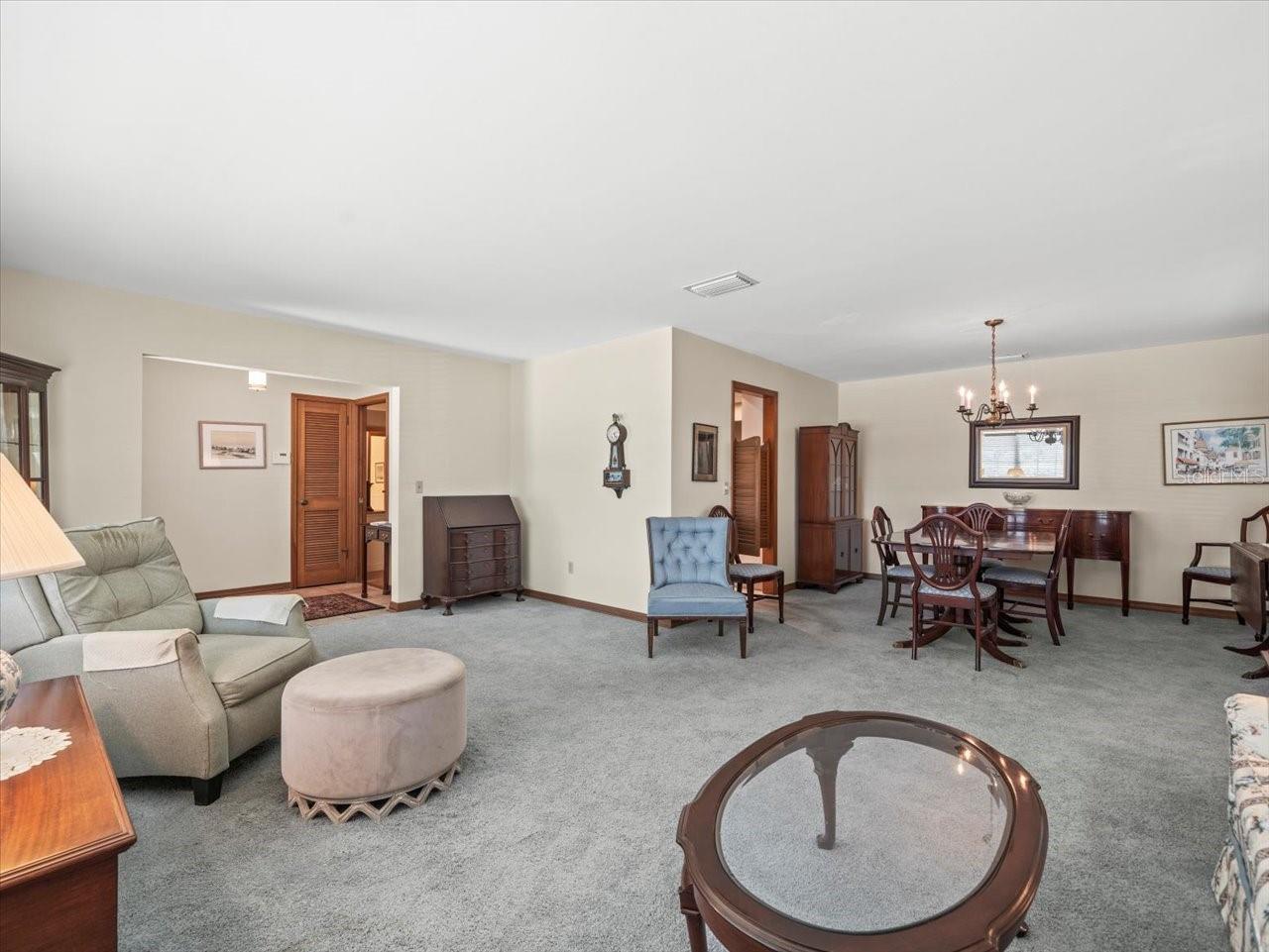 10305 ORANGE GROVE DR