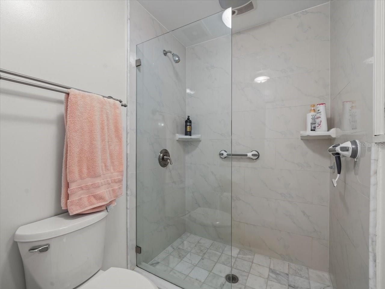 10305 ORANGE GROVE DR