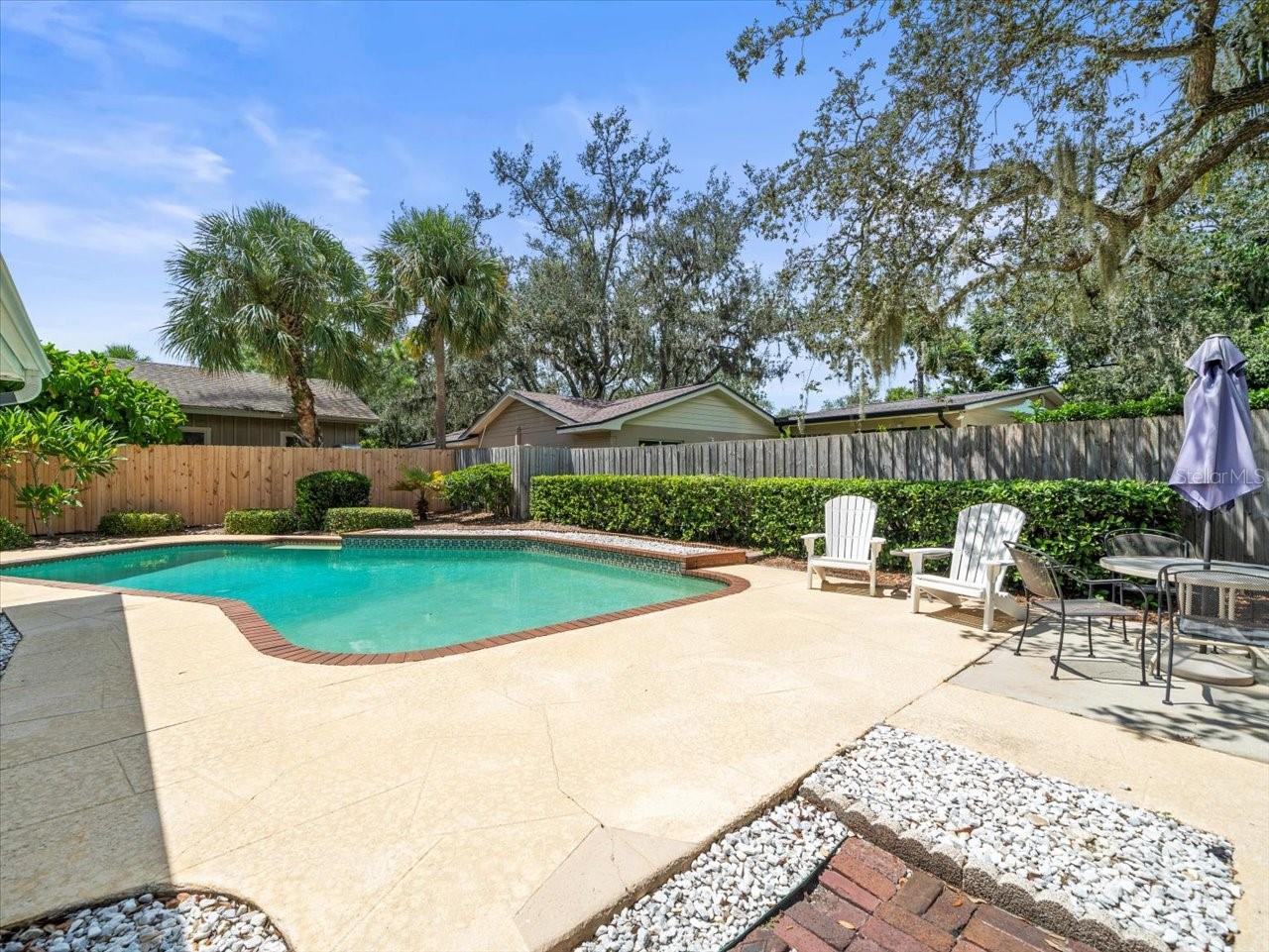 10305 ORANGE GROVE DR