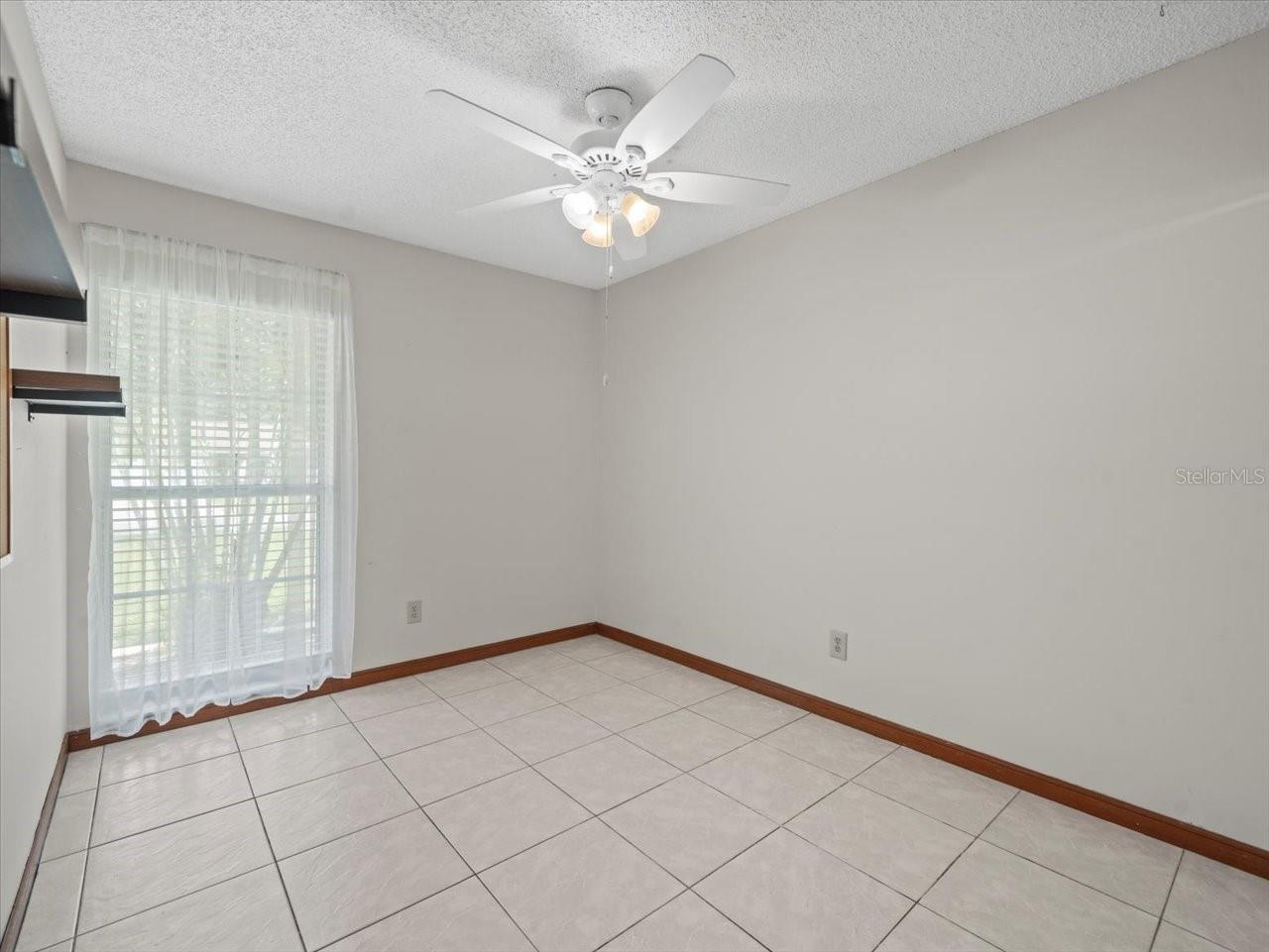 15909 MARSHFIELD DRIVE DR