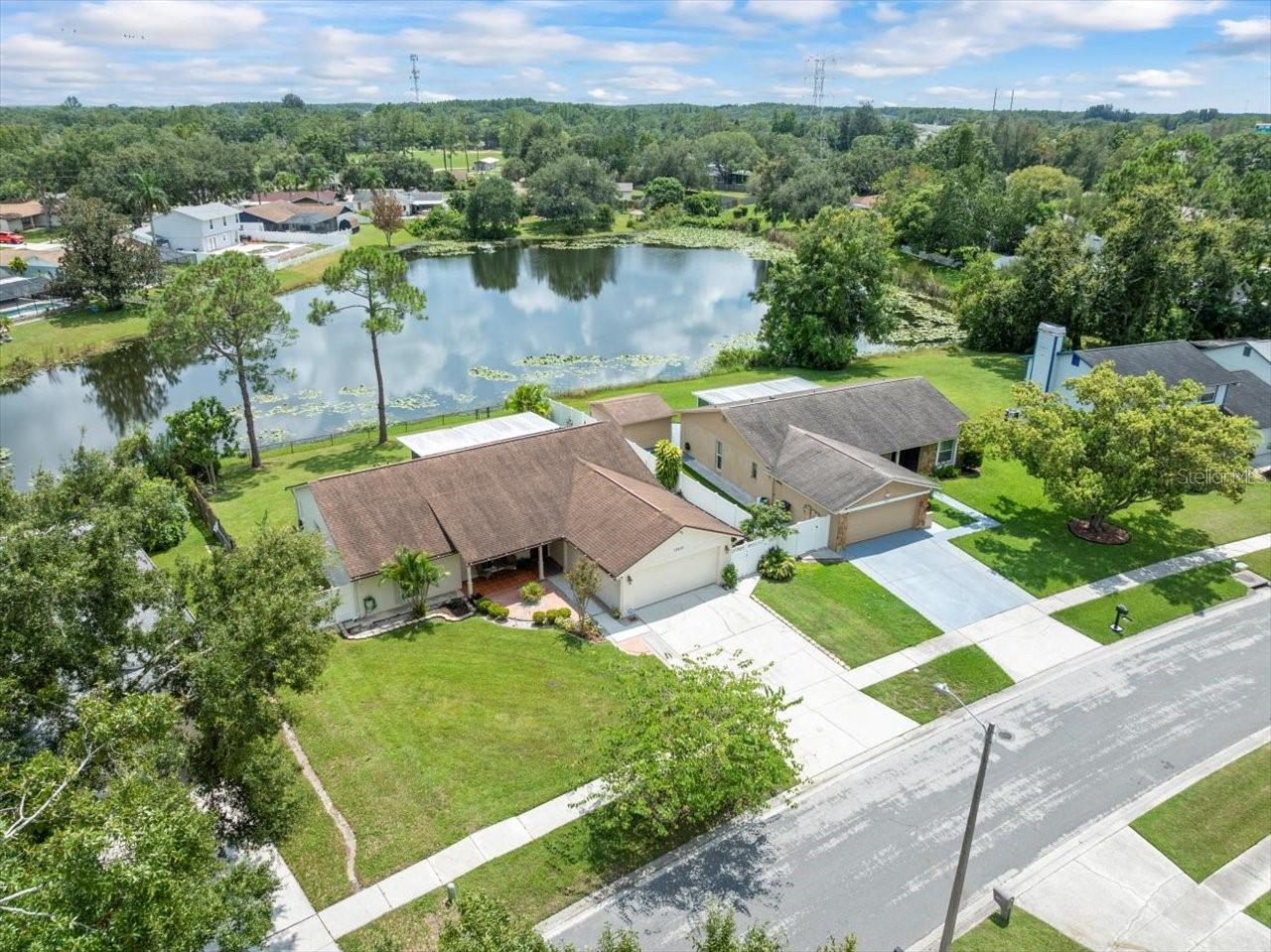 15909 MARSHFIELD DRIVE DR