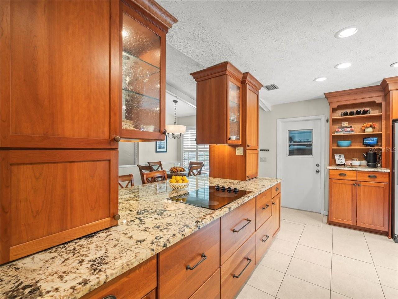 15912 HAMPTON VILLAGE DR