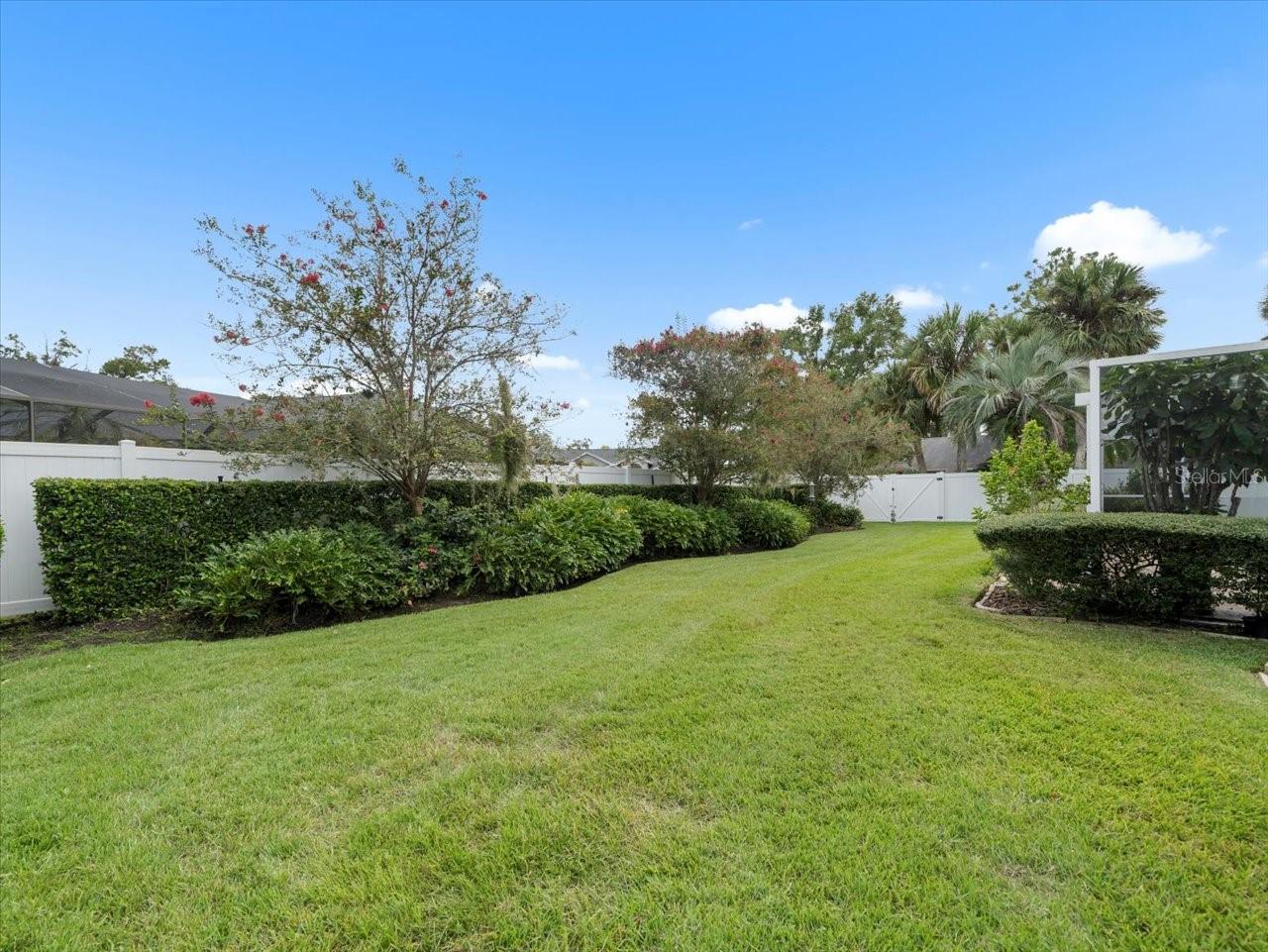 13707 WALBROOKE DR