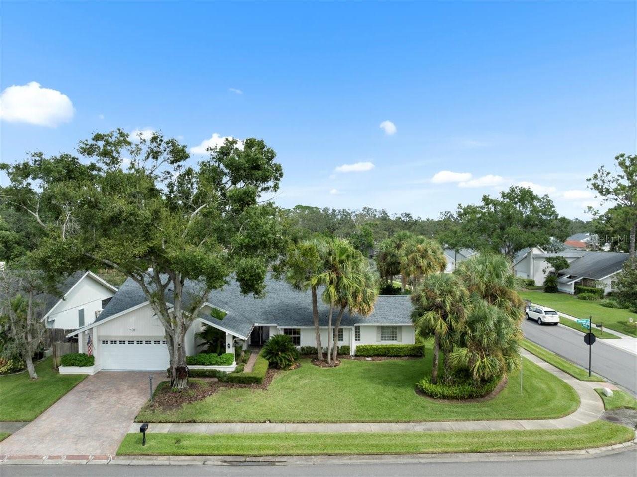 13707 WALBROOKE DR