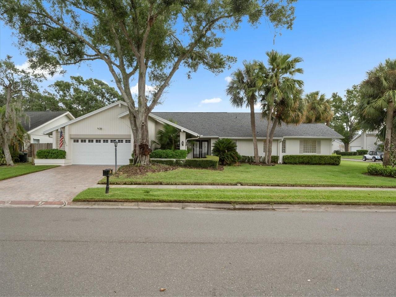 13707 WALBROOKE DR