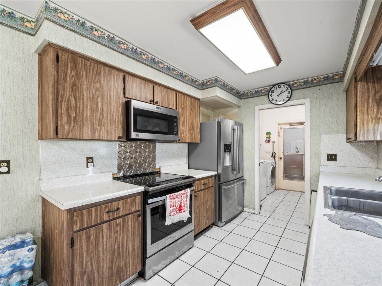 10408 BUTIA PL