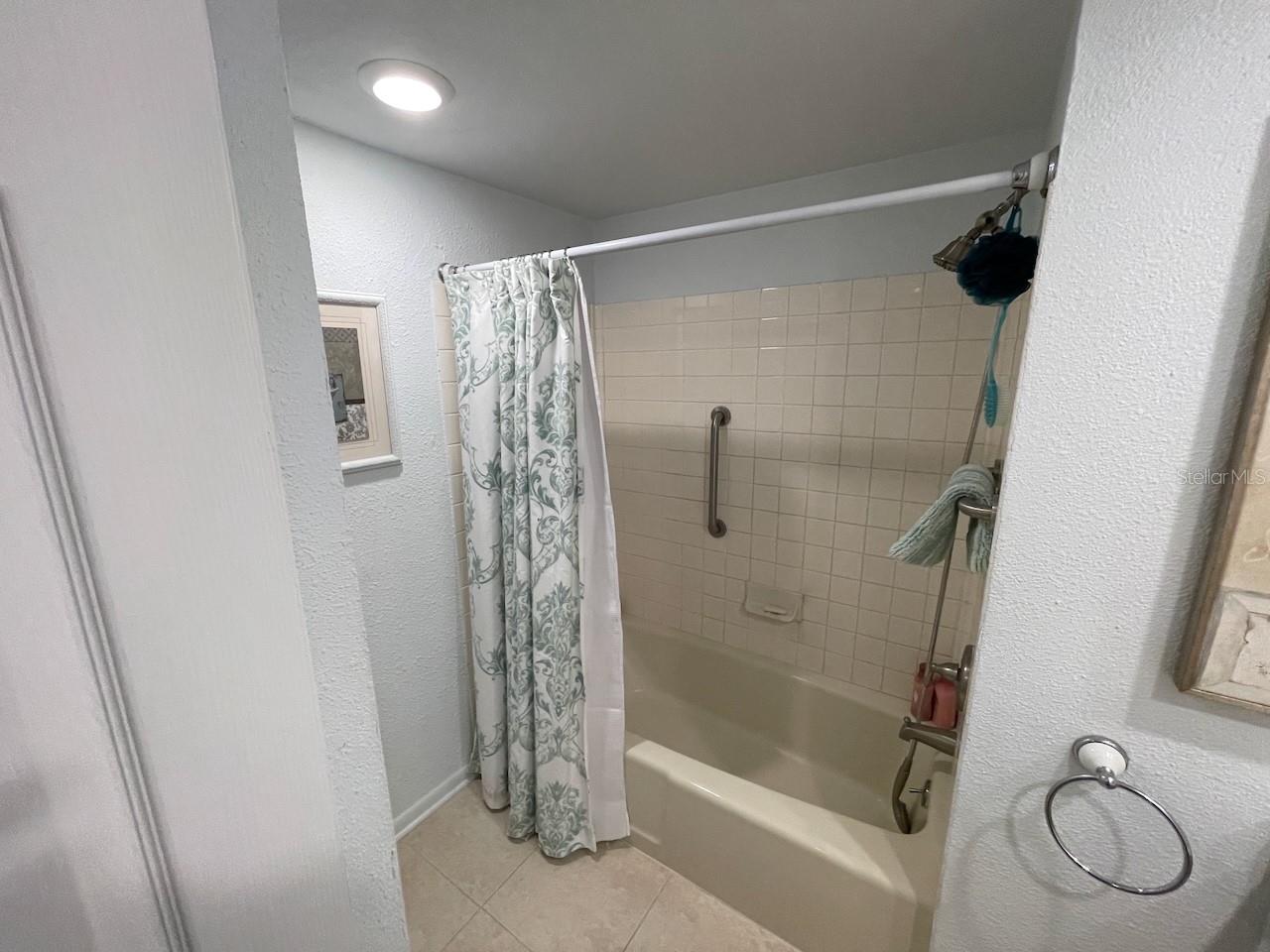 13612 S VILLAGE DR #108