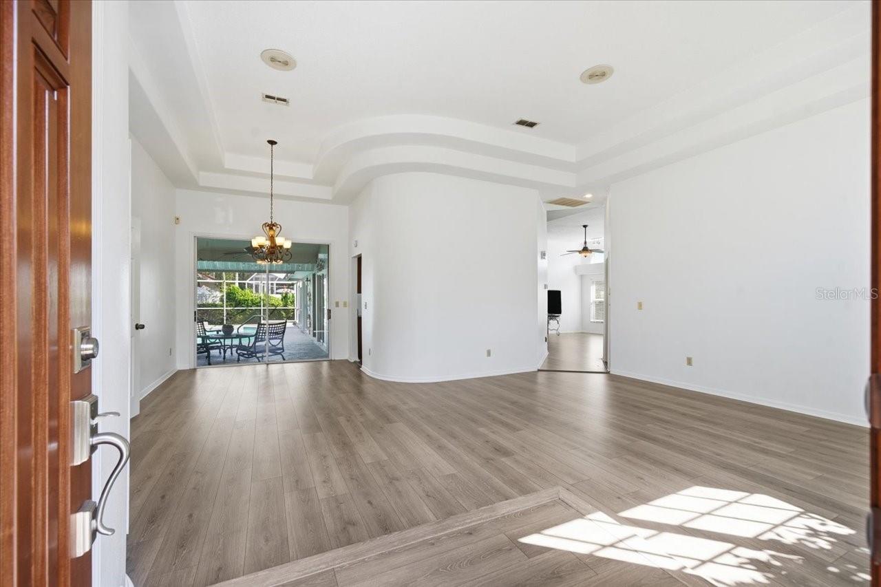 3903 YELLOW FINCH LN