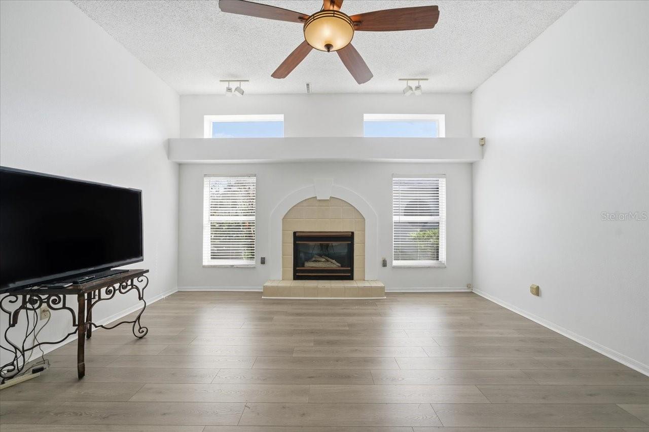 3903 YELLOW FINCH LN