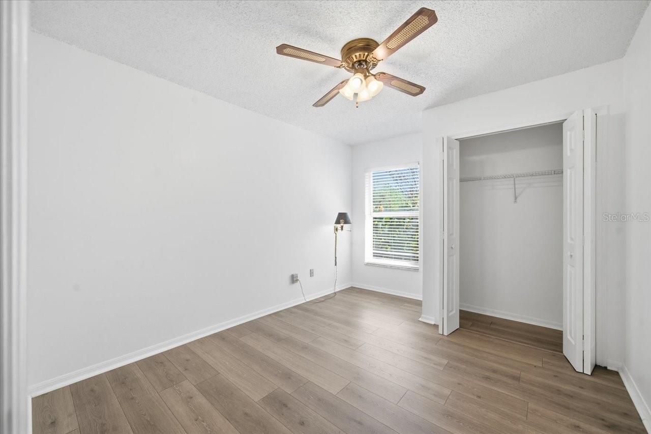 3903 YELLOW FINCH LN