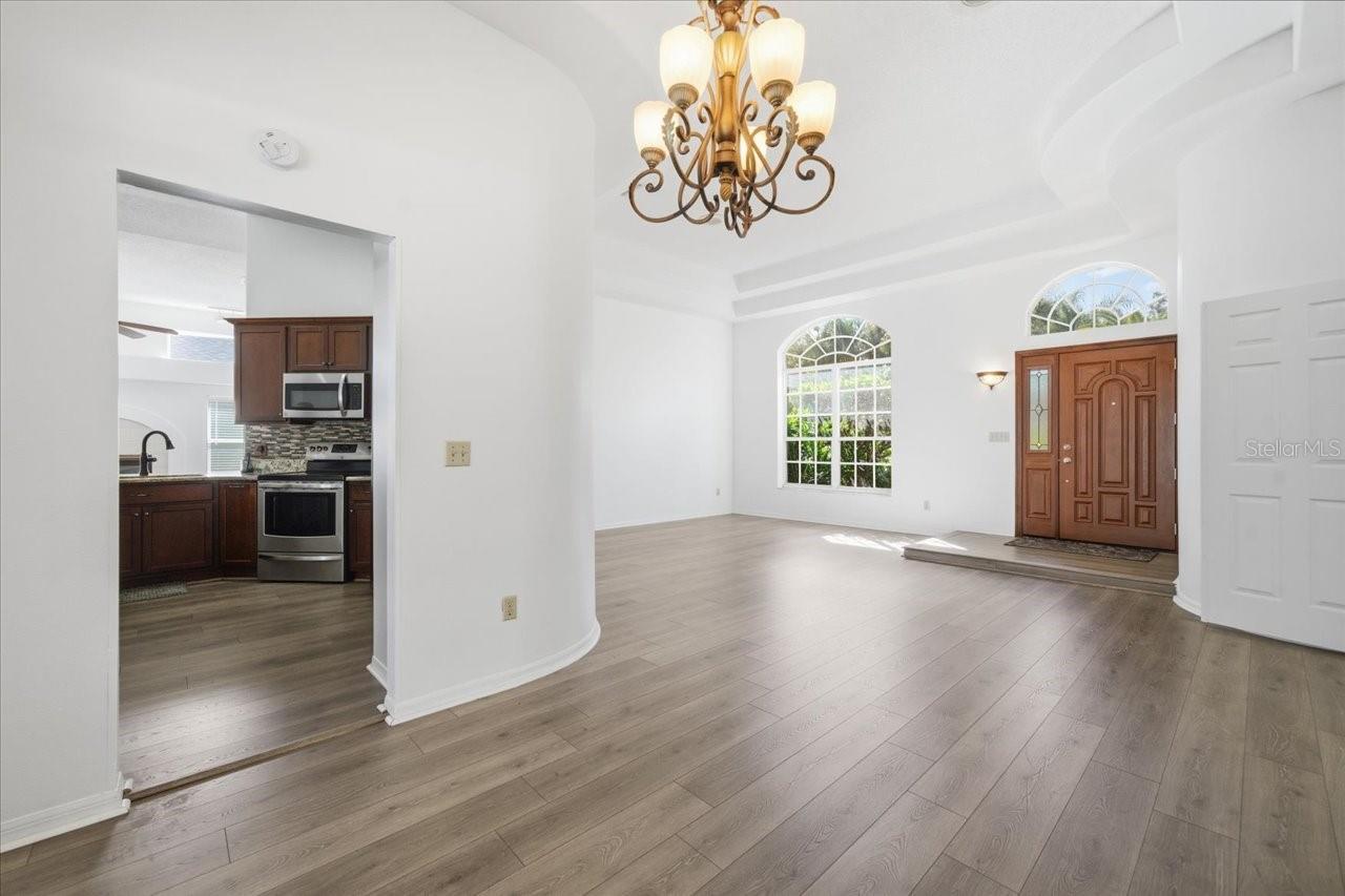 3903 YELLOW FINCH LN