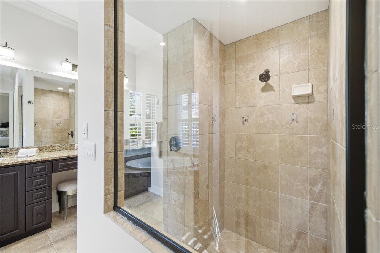 2113 CARROLL LANDING DR