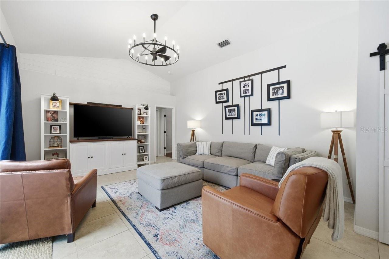 15207 ARBOR HOLLOW DR