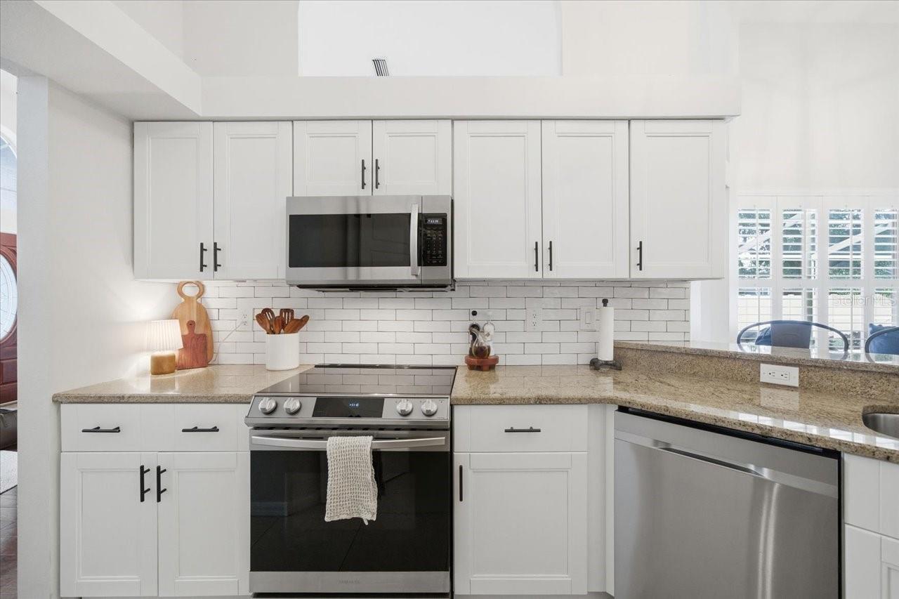 15207 ARBOR HOLLOW DR