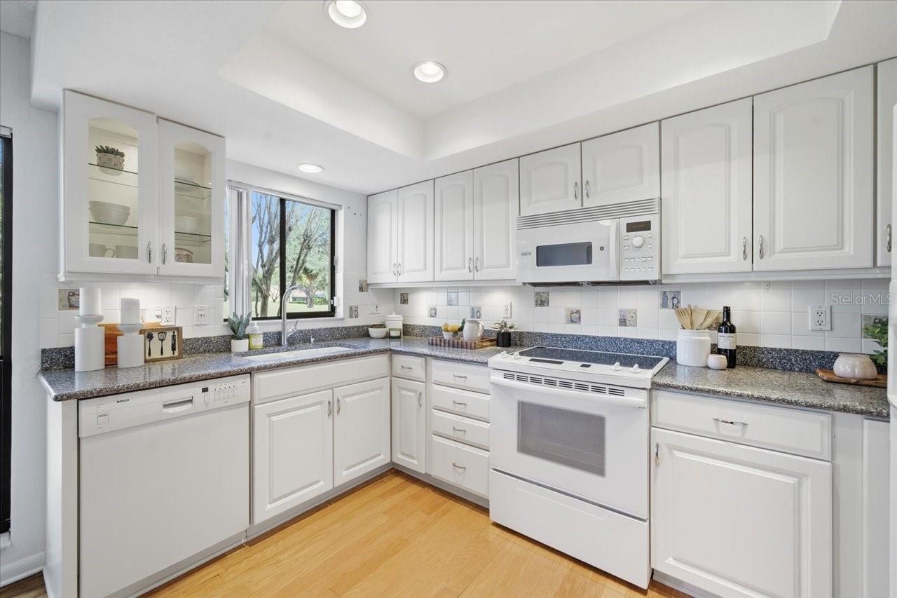 4230 GLEN HAVEN LN #4230