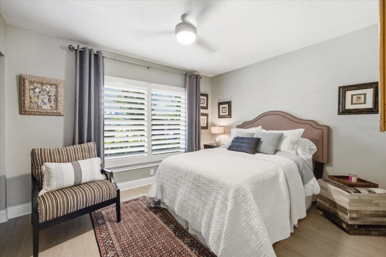 10705 CARROLLWOOD DR