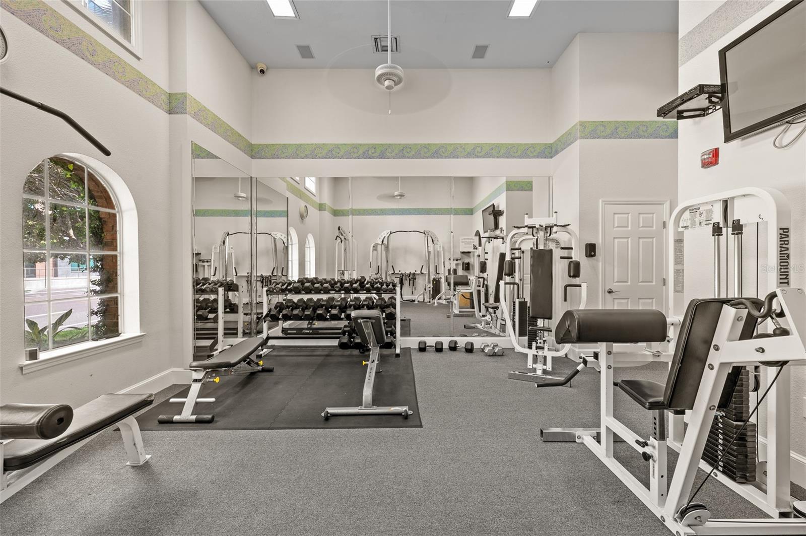 501 KNIGHTS RUN AVE #1215