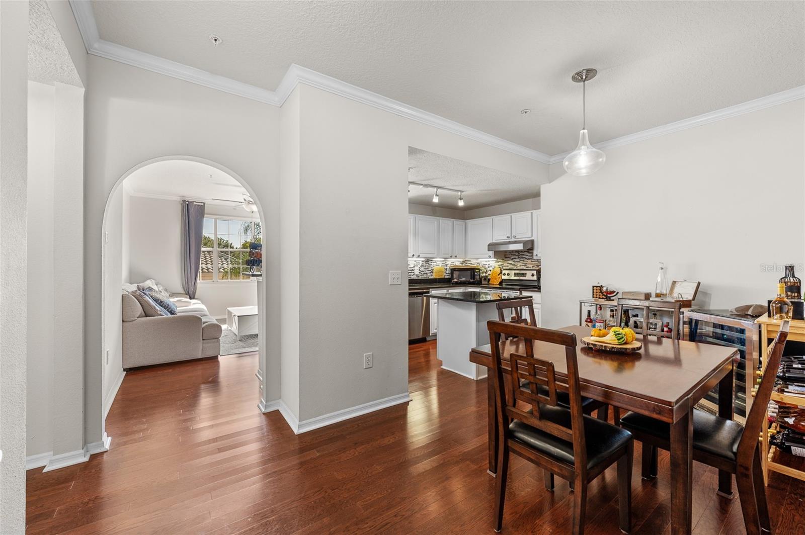 501 KNIGHTS RUN AVE #1215