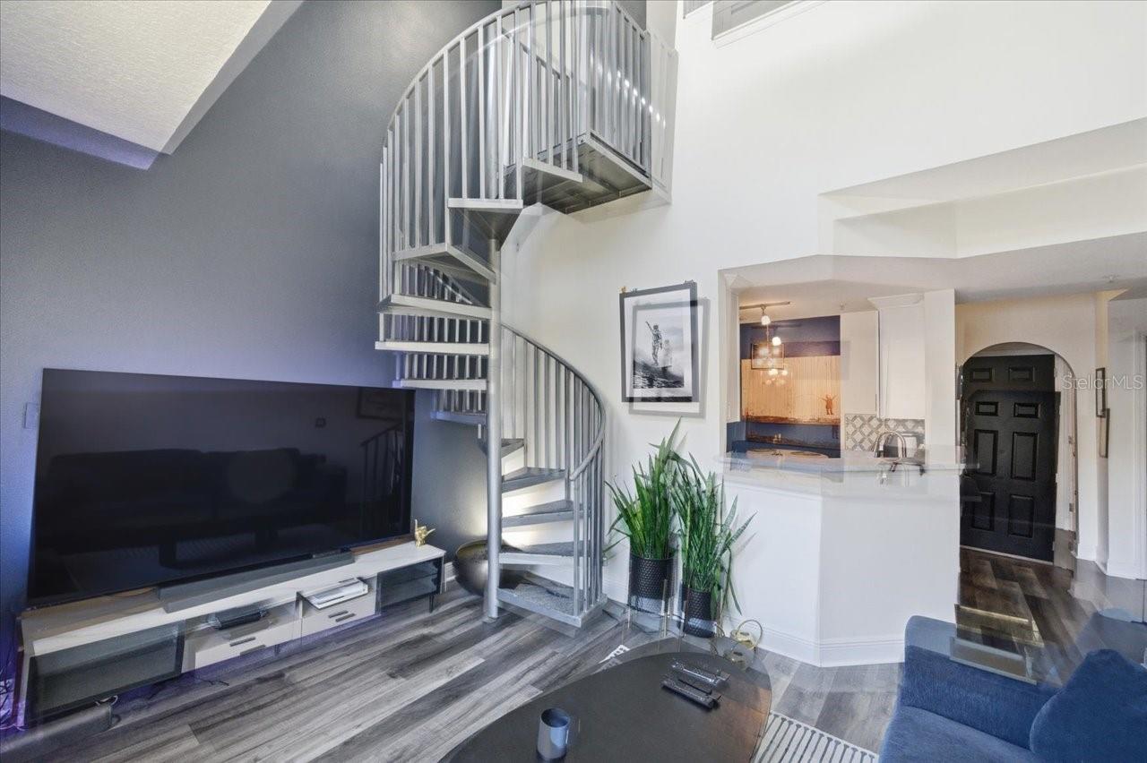 501 KNIGHTS RUN AVE #1320