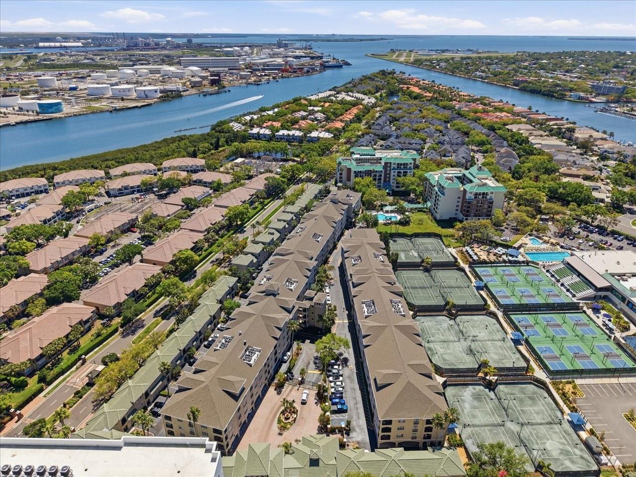 501 KNIGHTS RUN AVE #1320