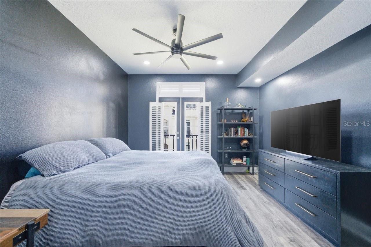 501 KNIGHTS RUN AVE #1320