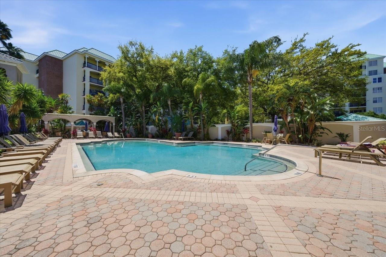 501 KNIGHTS RUN AVE #1320