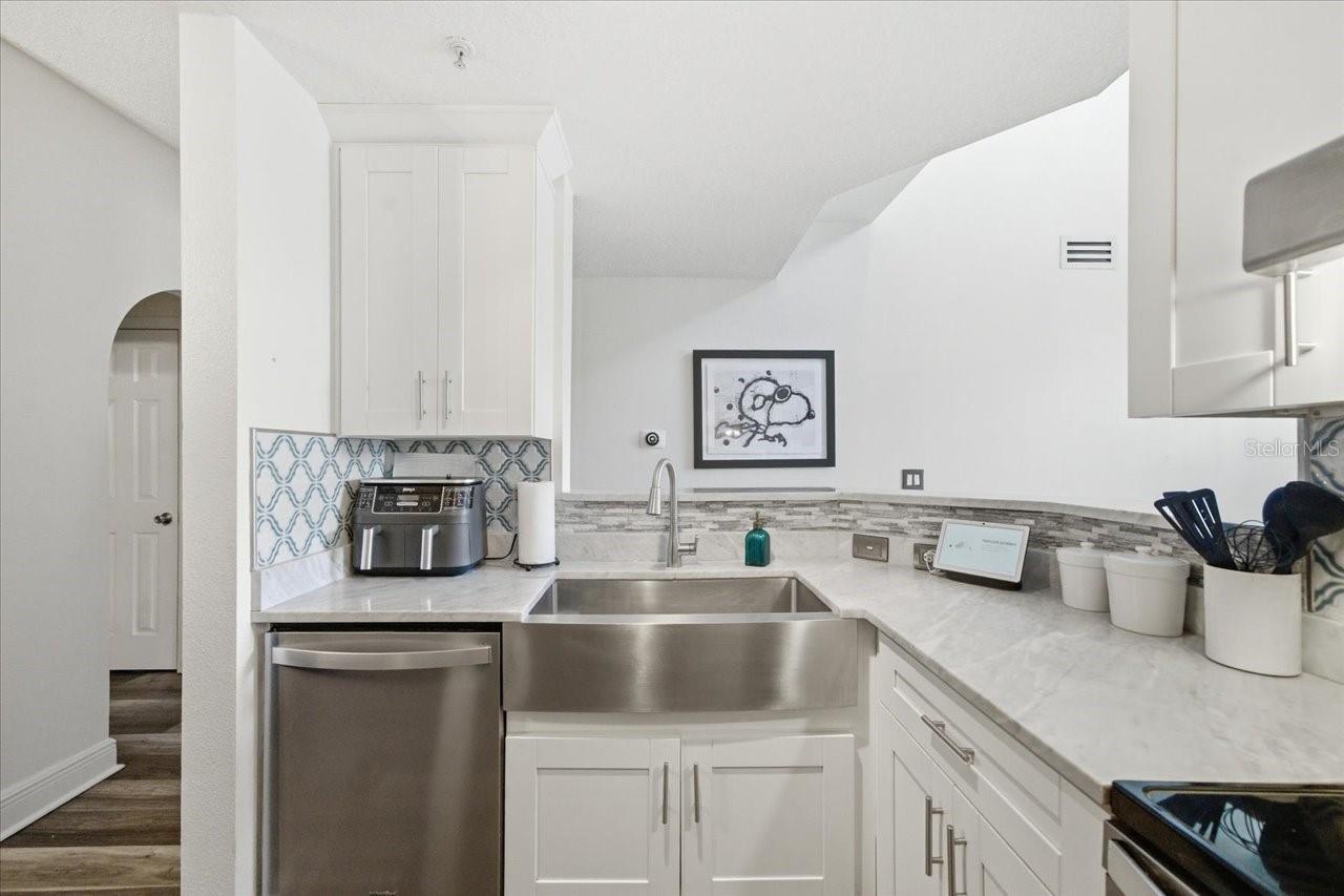 501 KNIGHTS RUN AVE #1320