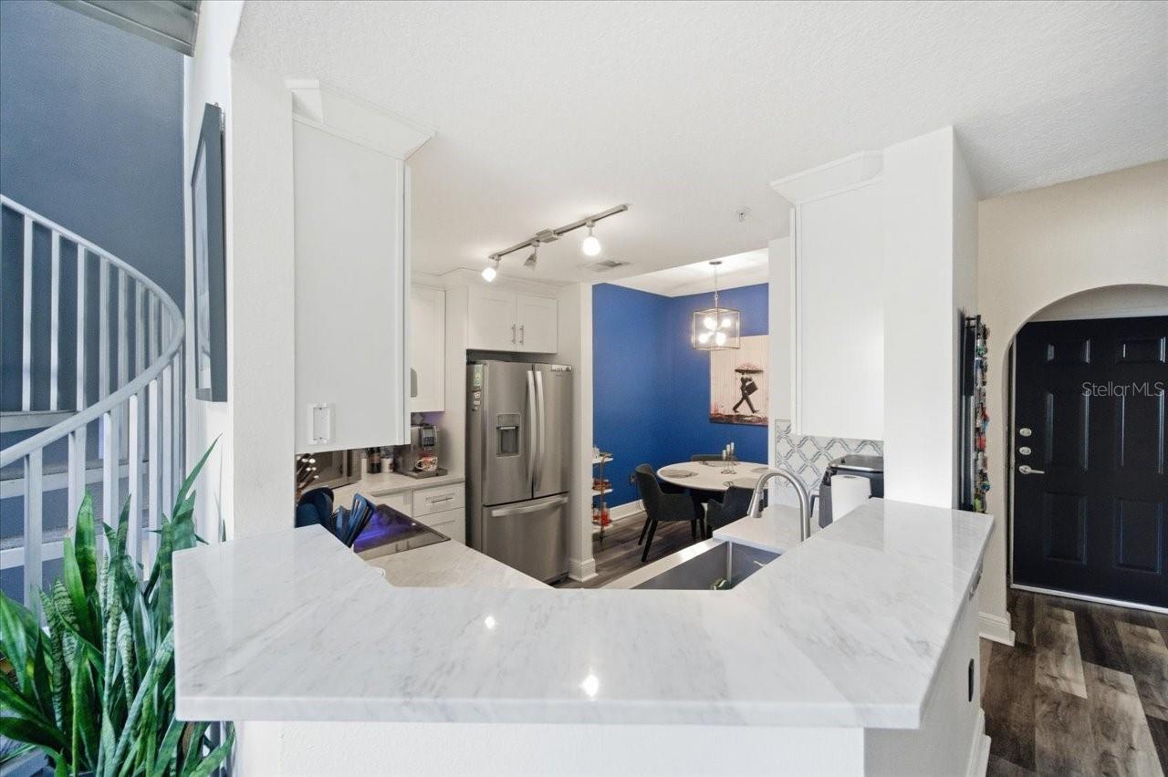 501 KNIGHTS RUN AVE #1320