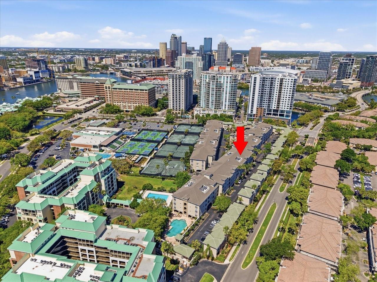 501 KNIGHTS RUN AVE #1320