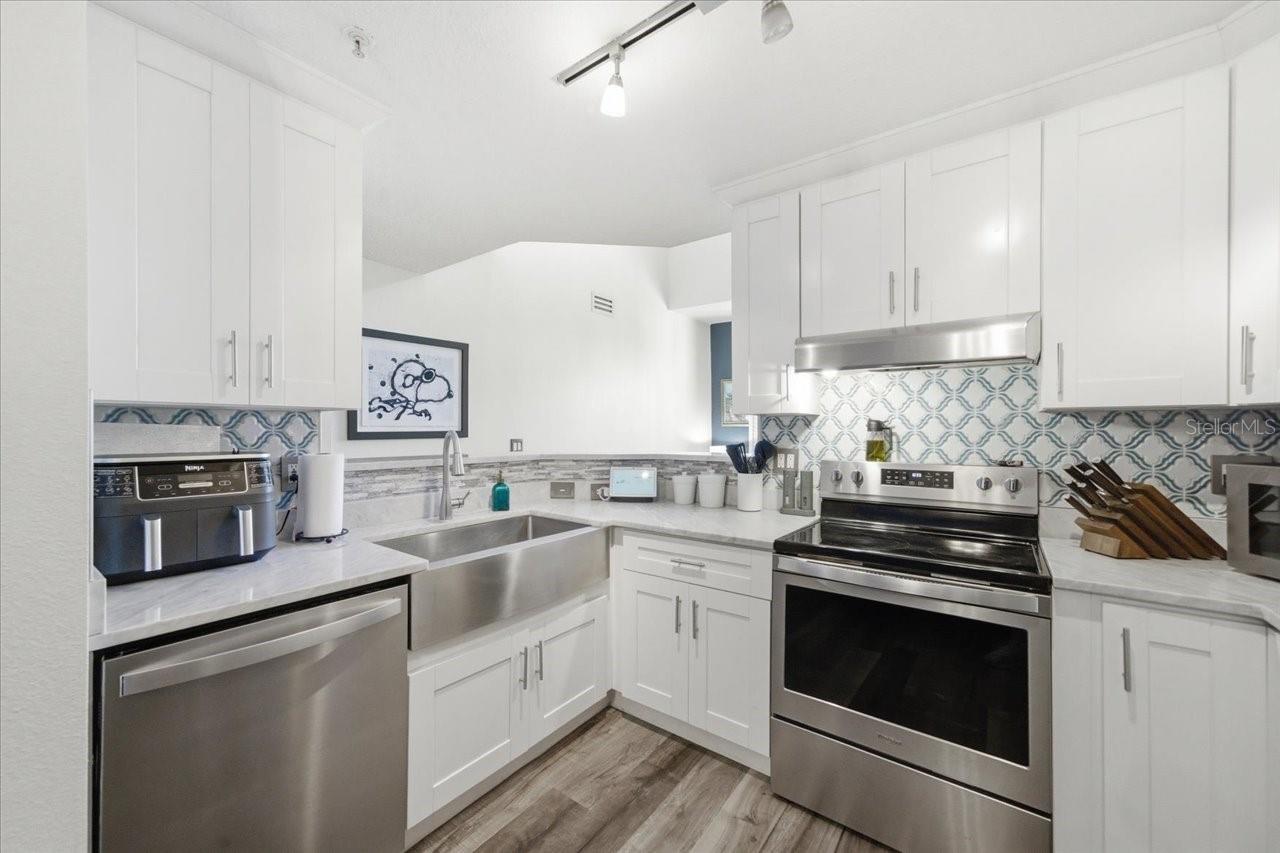 501 KNIGHTS RUN AVE #1320