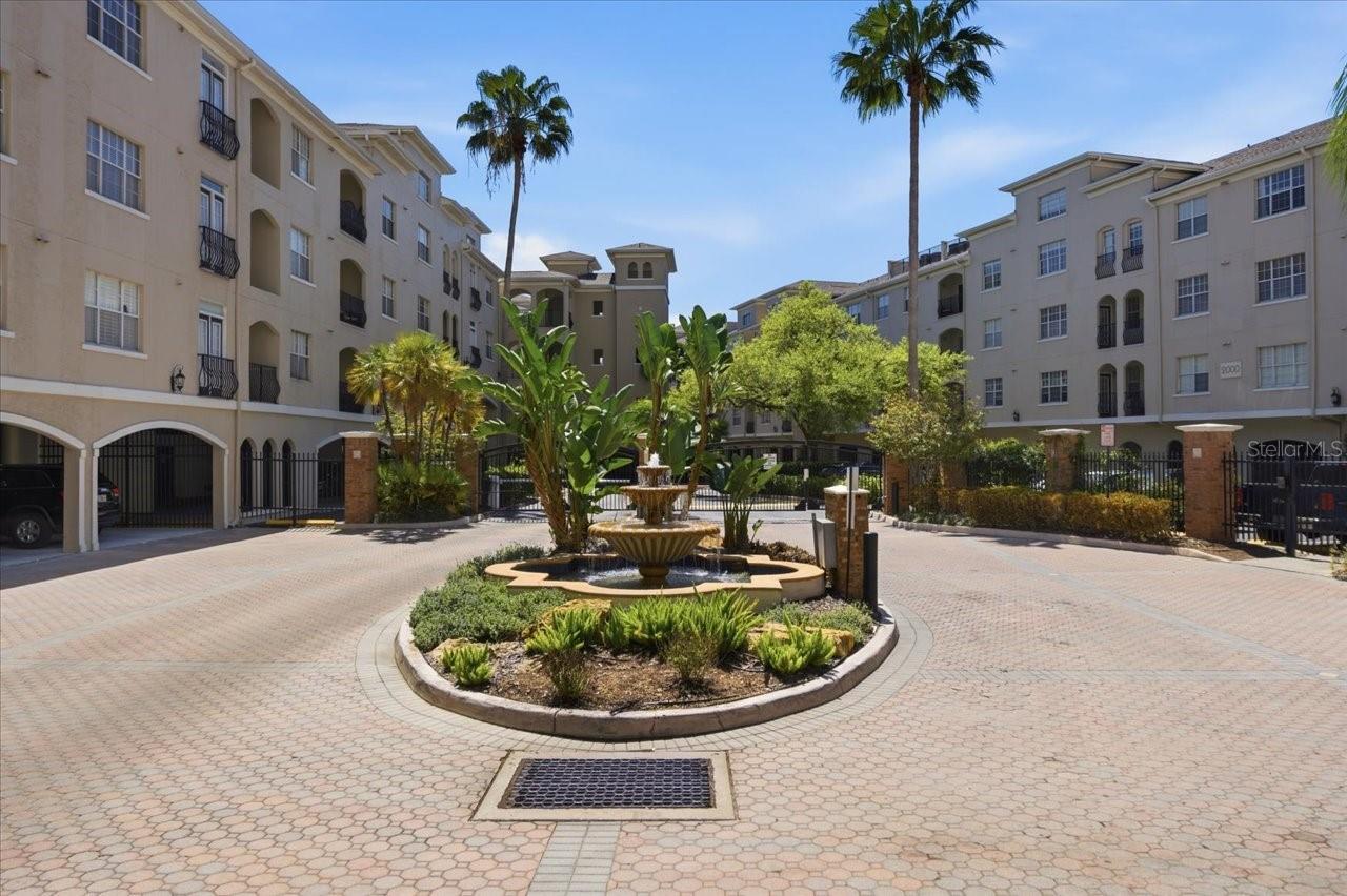 501 KNIGHTS RUN AVE #1320