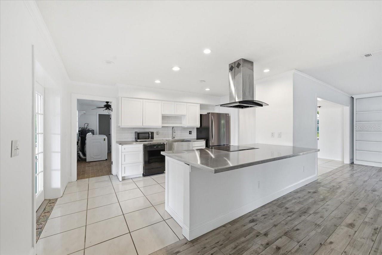 700 DRUID WAY