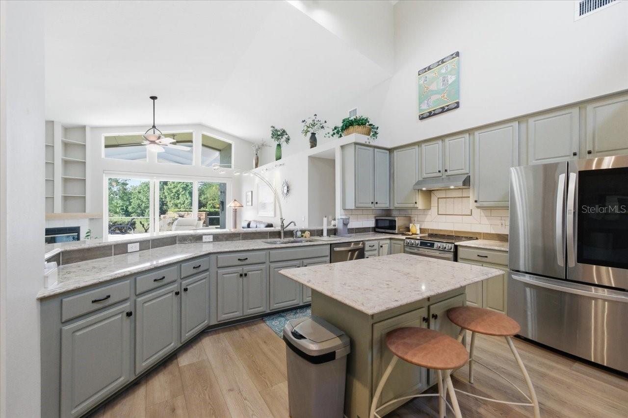 15212 ARBOR HOLLOW DR