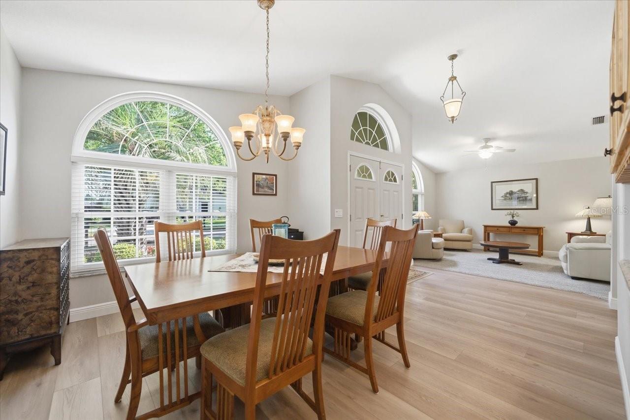 15212 ARBOR HOLLOW DR