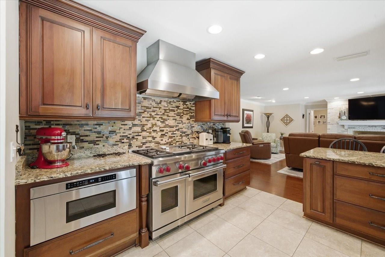 4014 CARROLLWOOD VILLAGE DR