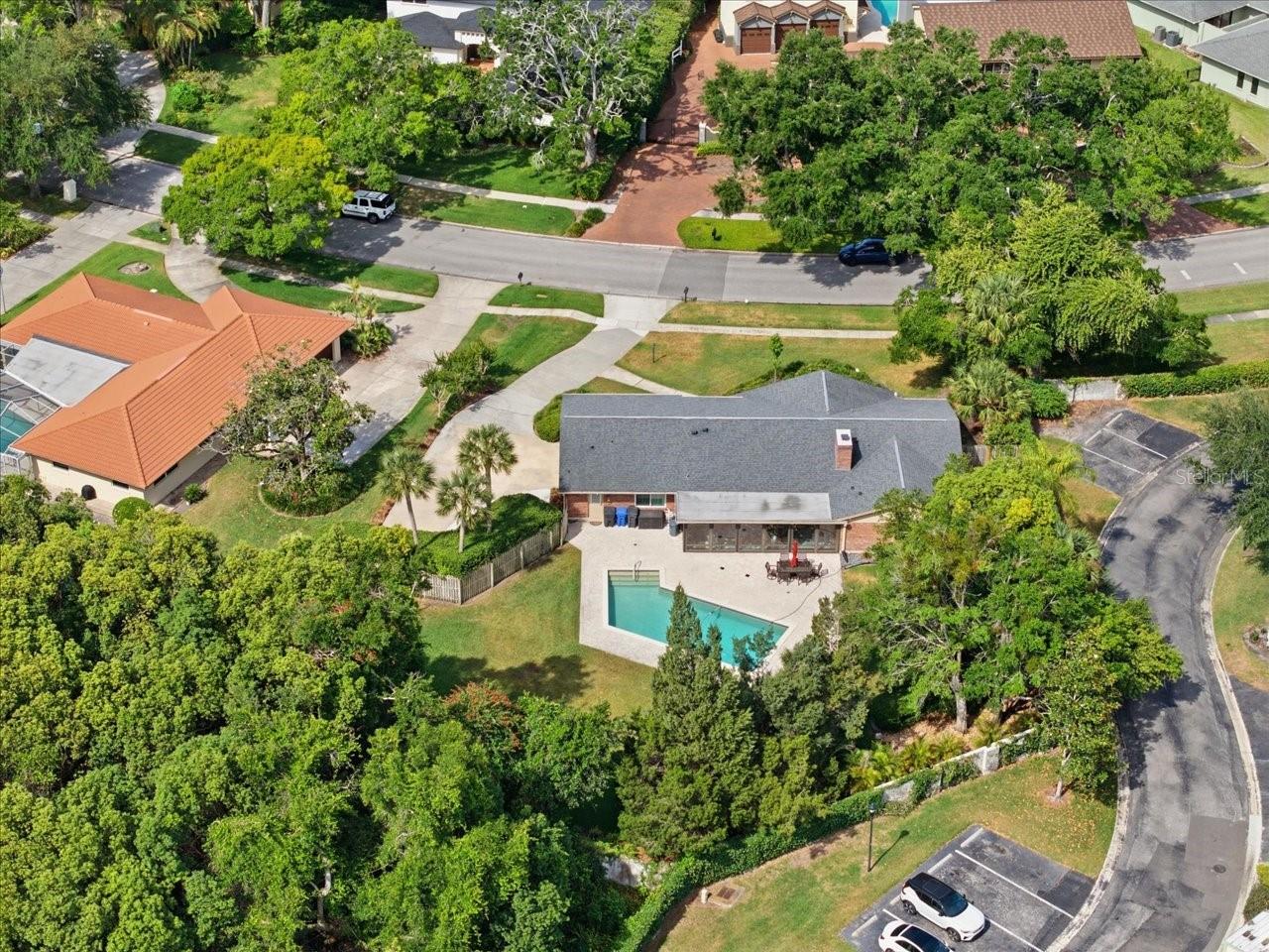 4014 CARROLLWOOD VILLAGE DR
