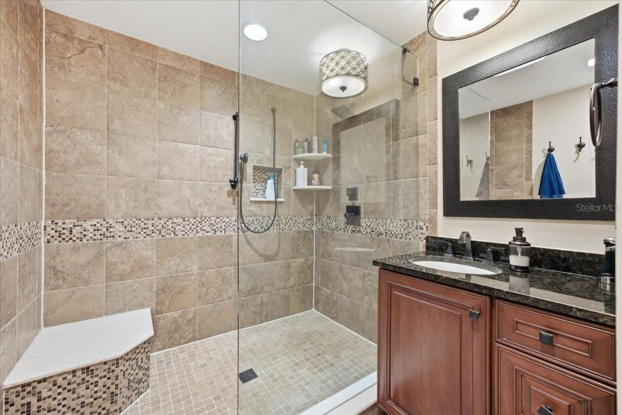 4014 CARROLLWOOD VILLAGE DR