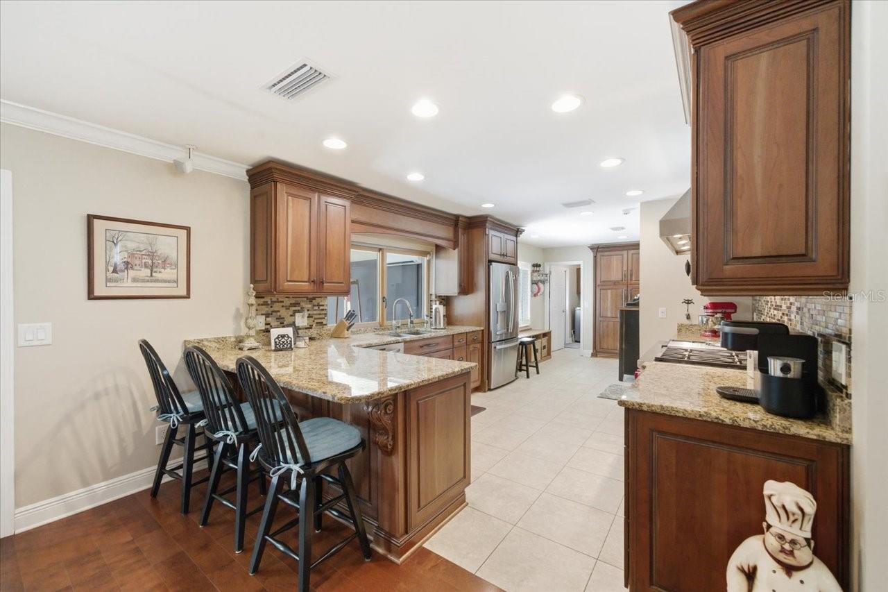 4014 CARROLLWOOD VILLAGE DR