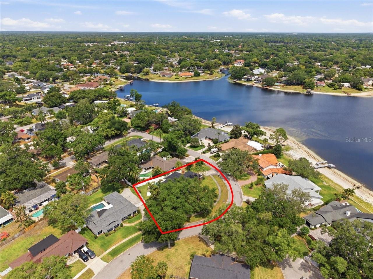 3042 SAMARA DR