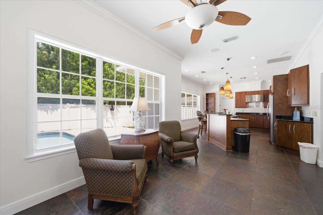 3042 SAMARA DR
