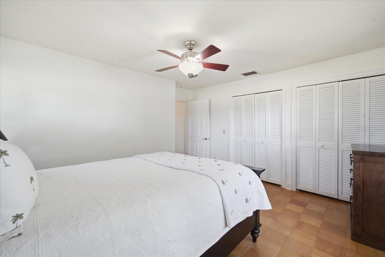 3042 SAMARA DR