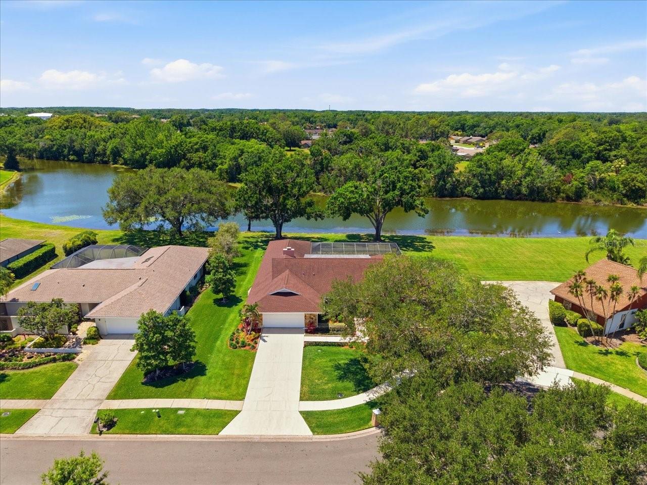 4326 MIDDLE LAKE DR